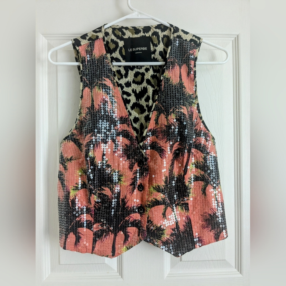 Le Superbe Sequins Tropical Coral Animal Print Vest